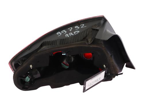 Used Right taillight Right taillight PEUGEOT 407 (6D_) 1.6 HDi 110 (6D9HZC, 6D9HYC) (109 hp) 30352483 30352483