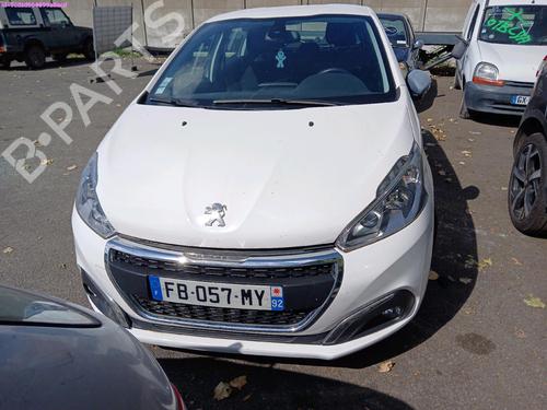 Brugte PEUGEOT 208 I (CA_, CC_) 1.2 PureTech 82 (82 hp) 4237664