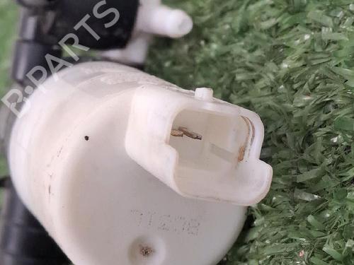 Used Washer pump PEUGEOT 308 I (4A_, 4C_) 1.6 HDi (109 hp) 30063936
