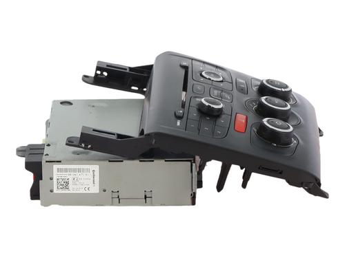 Used Radio Radio CITROËN C4 II (NC_) 1.4 VTi 95 (NC8FP0) (95 hp) 36150898 36150898