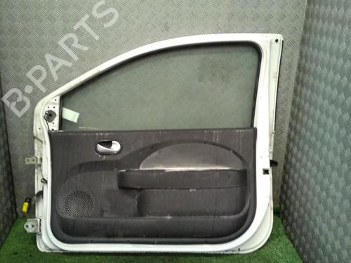 Dør høyre foran RENAULT TWINGO II (CN0_) 1.2 16V (CN0K, CN0V, CN0A) (76 hp) 30065803