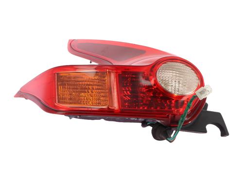 left-taillight-nissan-juke-f15-2010-2011-2012-2013-2014-2015-2016-2017-2018-2019-30787489 main image