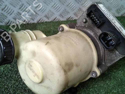 Used Steering pump Steering pump DACIA SANDERO 1.5 dCi (75 hp) 30075922 30075922