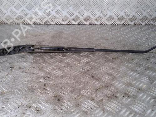 Front windshield wiper arm PEUGEOT 307 (3A/C) 2.0 HDi 90 | BP30071076C143