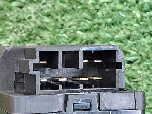 Used Left front window switch Left front window switch PEUGEOT 206 Hatchback (2A/C) 1.4 i (75 hp) 30063975 30063975