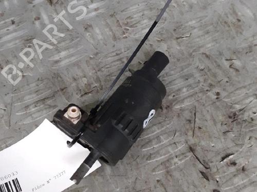 Used Washer pump VW TOURAN (1T1, 1T2) 1.9 TDI (105 hp) 21635600
