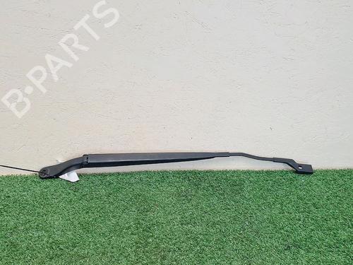 front-windshield-wiper-arm-peugeot-208-ii-ub_-up_-uw_-uj_-2019-29948157 main image