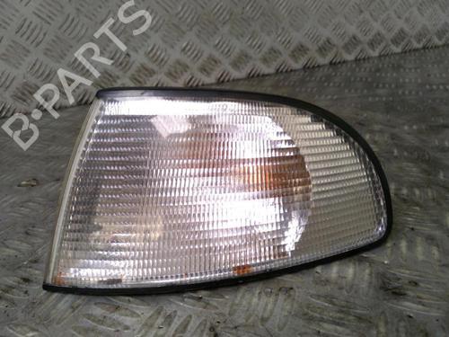 Used Left front indicator Left front indicator AUDI A4 B5 (8D2) 1.6 (100 hp) 30070961 30070961