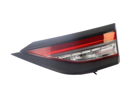 right-tailgate-light-ds-ds-3-ds-3-crossback-ur_-uc_-uj_-2018-30730037 main image