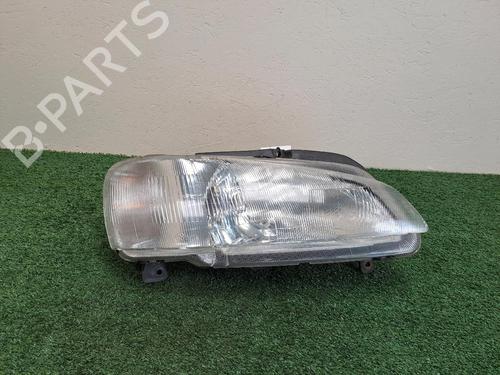 Used Right headlight PEUGEOT 106 II (1A_, 1C_) 1.1 i (60 hp) 24871344