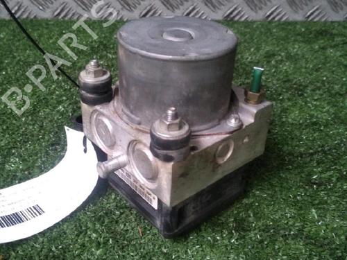 Used ABS pump ABS pump RENAULT TWINGO I (C06_) 1.2 (C066, C068) (58 hp) 30071862 30071862