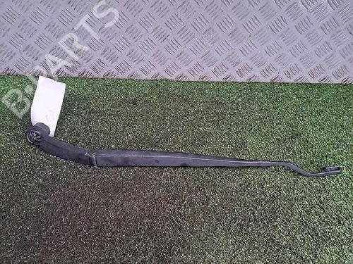 Used Front windshield wiper arm HYUNDAI i20 II (GB, IB) 1.2 (84 hp) 30063412