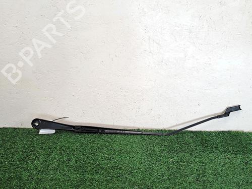 Used Front windshield wiper arm Front windshield wiper arm 37730018 37730018
