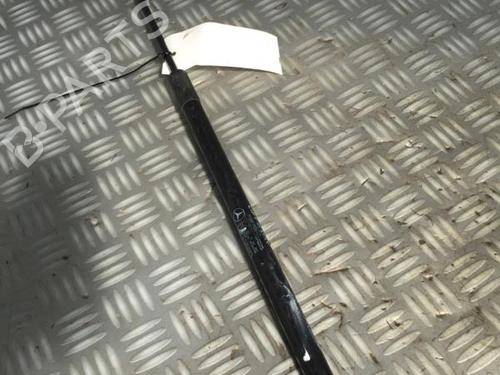 Used Hood lift support Hood lift support MERCEDES-BENZ C-CLASS (W204) C 180 CDI (204.000) (120 hp) 30069707 30069707