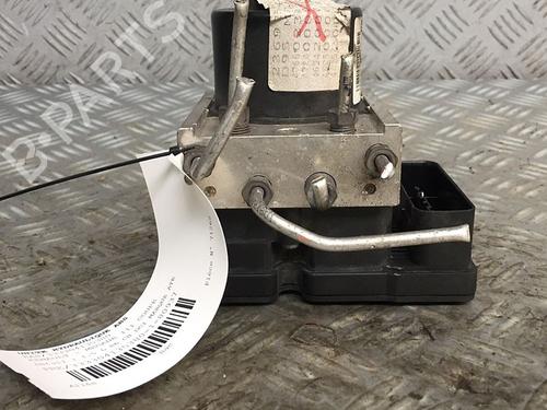 Used ABS pump RENAULT MEGANE III Coupe (DZ0/1_) 1.5 dCi (DZ0A) (86 hp) 30076848