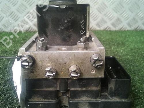 Used ABS pump ABS pump RENAULT TWINGO II (CN0_) 1.2 16V (CN04, CN0B) (75 hp) 29952619 29952619