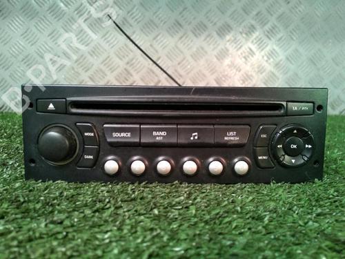 Used Radio Radio PEUGEOT 5008 (0U_, 0E_) 1.6 HDi (110 hp) 30075819 30075819