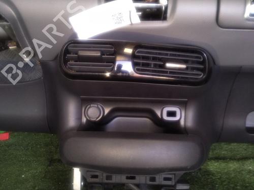 Dashboard CITROËN C4 CACTUS 1.2 VTi 82 | BP30068064C46 