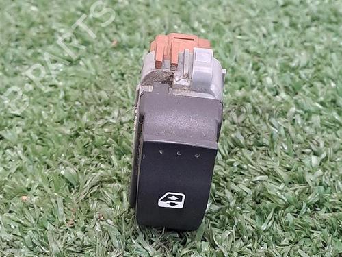 Used Right rear window switch RENAULT LAGUNA II (BG0/1_) 1.9 dCi (BG08, BG0G) (120 hp) 30065583