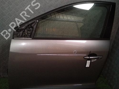 Used Left front door Left front door 30068518 30068518