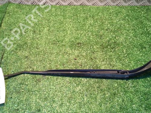 Used Front windshield wiper arm RENAULT SCÉNIC II (JM0/1_) 1.5 dCi (JM1F) (86 hp) 30071596