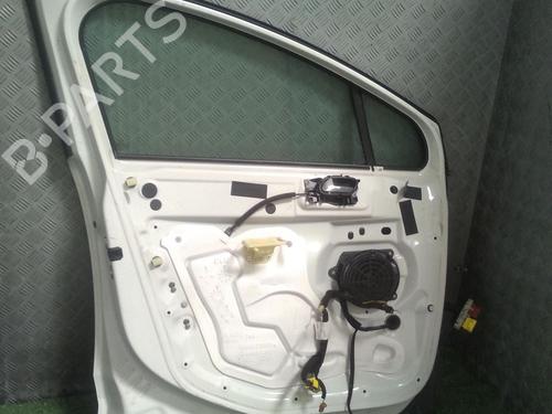 Used Left front door PEUGEOT 3008 I MPV (0U_) 2.0 HDi (163 hp) 29950328