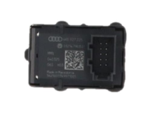 switch-audi-a3-sportback-8ya-8yf-2019-38607228 main image