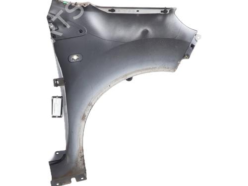 Used Left front fenders Left front fenders 37528207 37528207