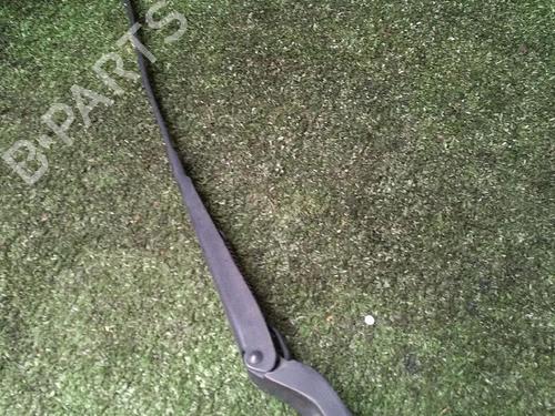 Used Front windshield wiper arm SKODA ROOMSTER (5J7) 1.9 TDI (105 hp) 30072304