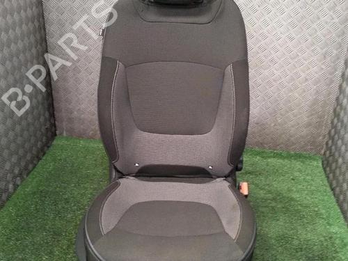 right-front-seat-renault-captur-i-j5_-h5_-2013-29952794 main image