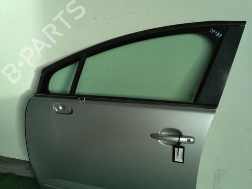 Used Left front door PEUGEOT 5008 (0U_, 0E_) 1.6 HDi (114 hp) 30761208