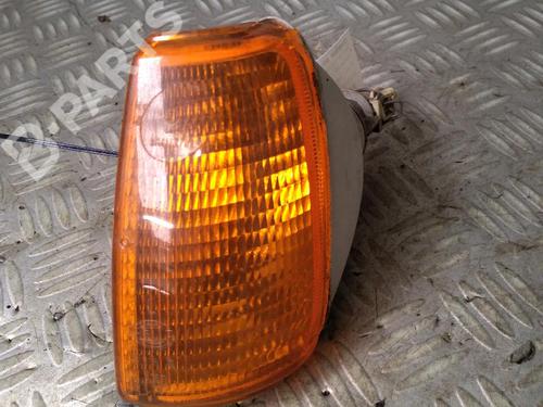 Intermitente delantero izquierdo VW POLO II (86C, 80) 1.0 (45 hp) 11406755