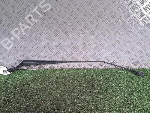 Used Front windshield wiper arm Front windshield wiper arm 29946881 29946881