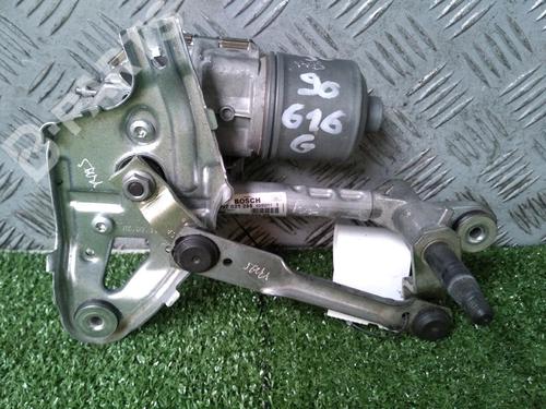 Used Front wiper motor PEUGEOT 3008 I MPV (0U_) 1.6 HDi (112 hp) 11408325
