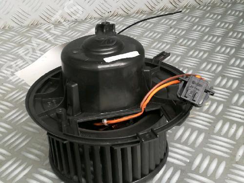 Heater blower motor VW GOLF VI (5K1) 1.6 TDI | BP21635135M62 