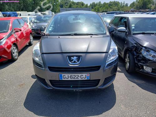 Brugte PEUGEOT 5008 (0U_, 0E_) 1.6 16V (120 hp) 4260396