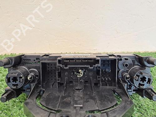 Used Climate control Climate control VW UP! (121, 122, BL1, BL2, BL3, 123) 1.0 (60 hp) 30064110 30064110