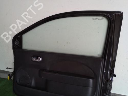Right front door RENAULT TWINGO II (CN0_) 1.2 16V (CN04, CN0B) | BP31382934C3 