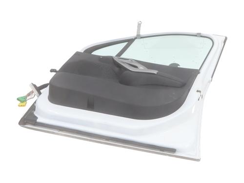 right-front-door-peugeot-2008-i-cu_-2013-40272288 main image