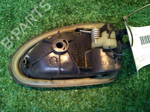 Venstre bagtil invendig håndtag RENAULT SCÉNIC I MPV (JA0/1_, FA0_) 1.9 dCi (JA05, JA1F) | BP30071659I15 