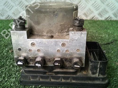 Used ABS pump PEUGEOT 208 I (CA_, CC_) 1.4 HDi (68 hp) 30074211