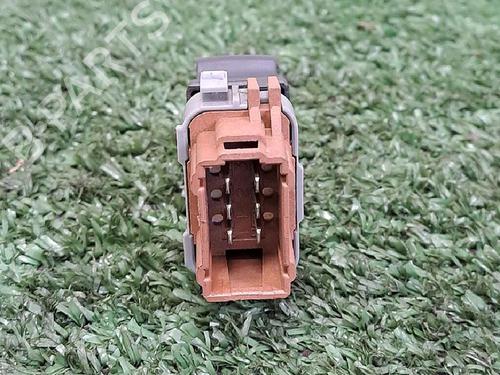 Used Left rear window switch RENAULT LAGUNA II (BG0/1_) 1.9 dCi (BG08, BG0G) (120 hp) 30065582