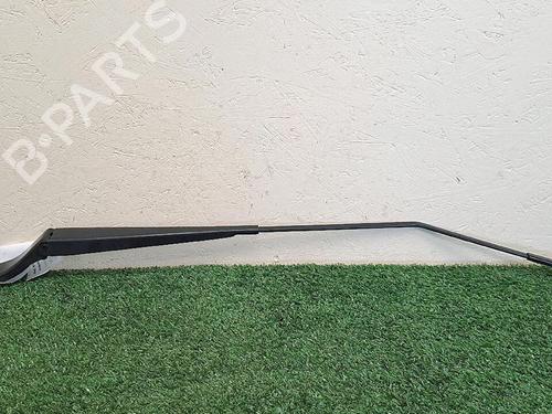 Used Front windshield wiper arm Front windshield wiper arm PEUGEOT 208 I (CA_, CC_) 1.6 HDi / BlueHDi 75 (75 hp) 30065502 30065502