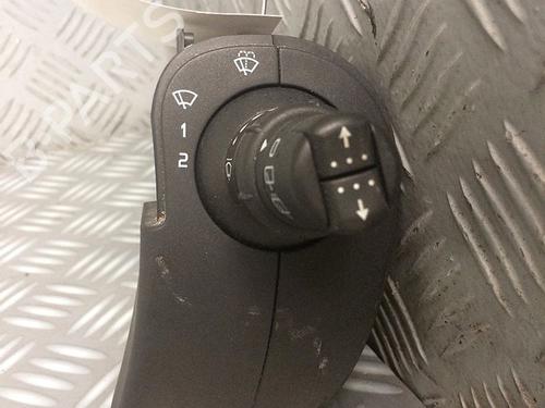 Used Steering column stalk RENAULT CLIO III (BR0/1, CR0/1) 1.5 dCi (75 hp) 30065976