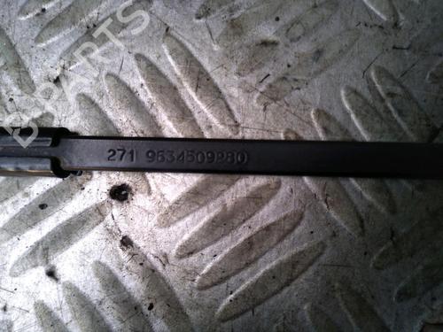 Front windshield wiper arm PEUGEOT 307 (3A/C) 2.0 HDi 90 | BP14546857C143 