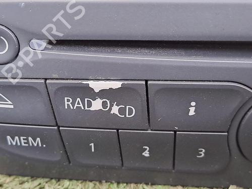 Used Radio RENAULT CLIO III (BR0/1, CR0/1) 1.5 dCi (88 hp) 29948626