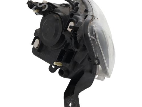 right-headlight-dacia-sandero-ii-2012-40449382 main image