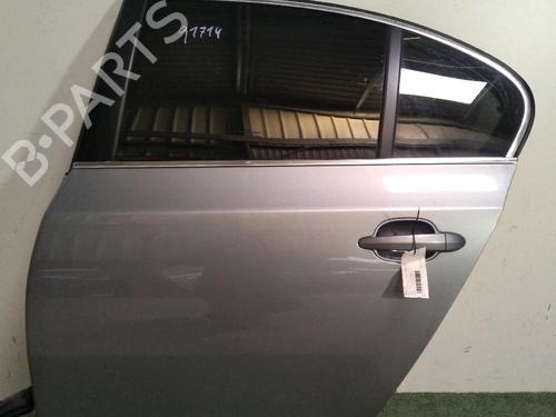 Porta trás esquerda BMW 5 (E60) 535 d (272 hp) 41527202341