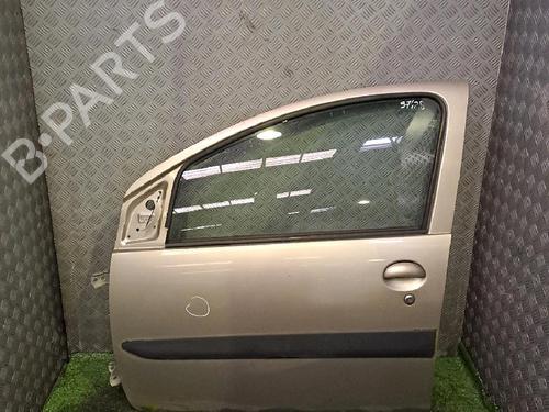 Used Left front door TOYOTA AYGO (_B1_) 1.0 (KGB10_, KGB10R) (68 hp) 23560825