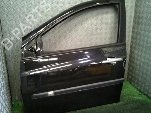 Used Left front door RENAULT CLIO III (BR0/1, CR0/1) 1.2 16V Hi-Flex (BR1U, CR1U) (75 hp) 24215431